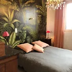 Holiday home Maison Elegante Proche Circuit, Terrasse & Parking