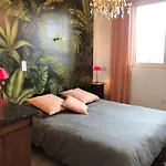 Maison Elegante Proche Circuit, Terrasse & Parking Holiday home Le Mans