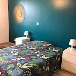 Holiday home Maison Elegante Proche Circuit, Terrasse & Parking