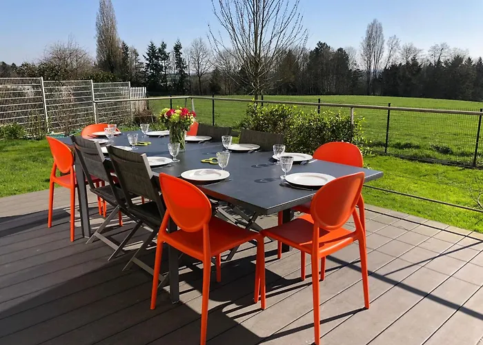 Maison Elegante Proche Circuit, Terrasse & Parking * Le Mans