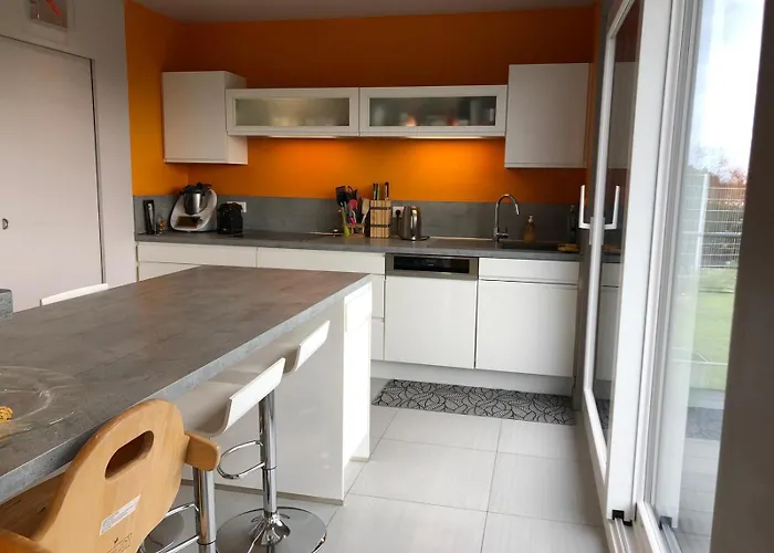 Ferienhaus Maison Elegante Proche Circuit, Terrasse & Parking *