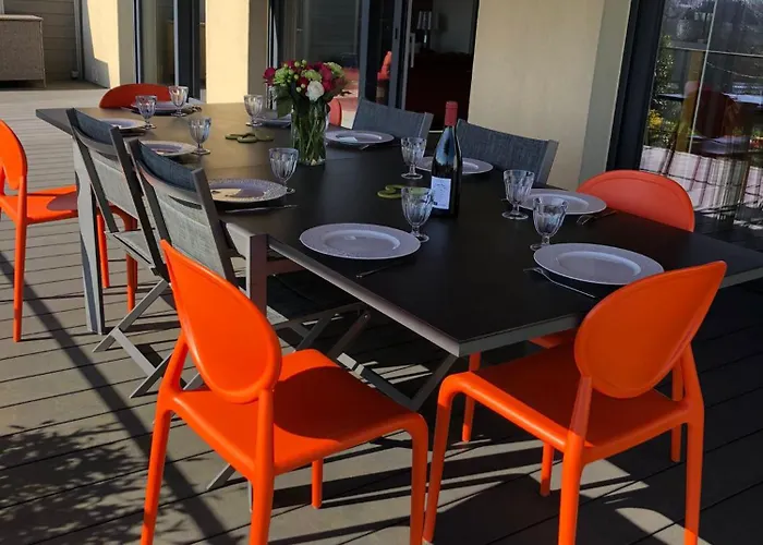 Maison Elegante Proche Circuit, Terrasse & Parking