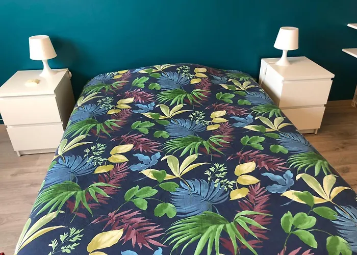 Ferienhaus Maison Elegante Proche Circuit, Terrasse & Parking