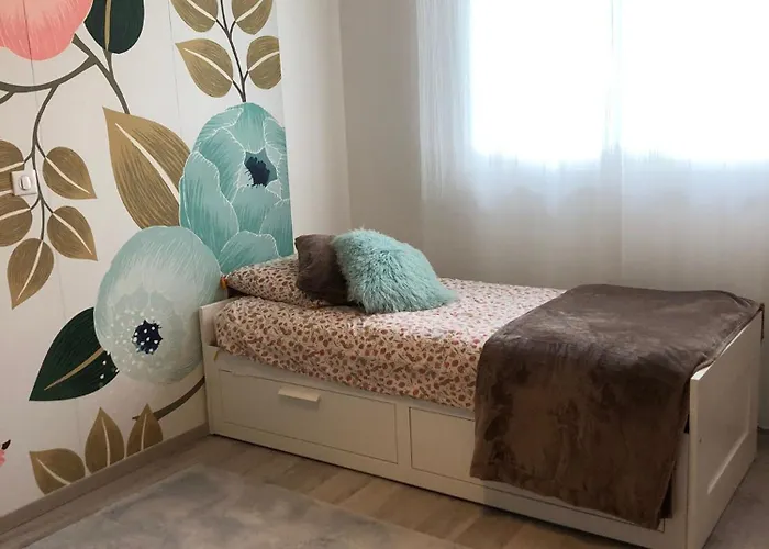 Ferienhaus Maison Elegante Proche Circuit, Terrasse & Parking *