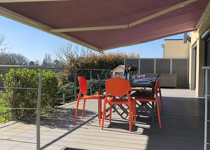 Ferienhaus Maison Elegante Proche Circuit, Terrasse & Parking *