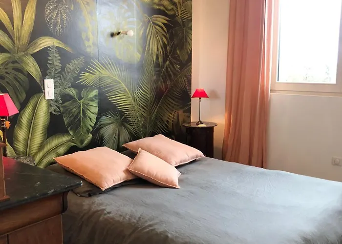 Maison Elegante Proche Circuit, Terrasse & Parking Ferienhaus Le Mans