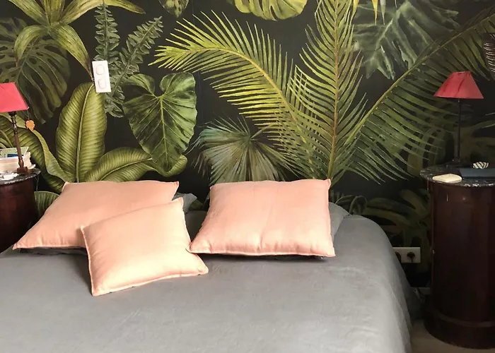 Maison Elegante Proche Circuit, Terrasse & Parking *